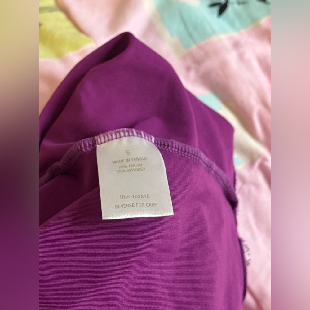 Garnet Hill Fuchsia Colorblock Cropped Rashguard … - image 8